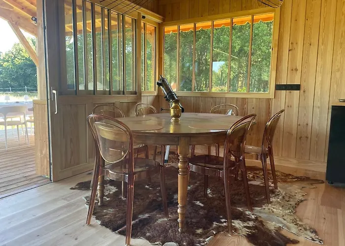 Semesterbostad Maison Bois Lesbats *