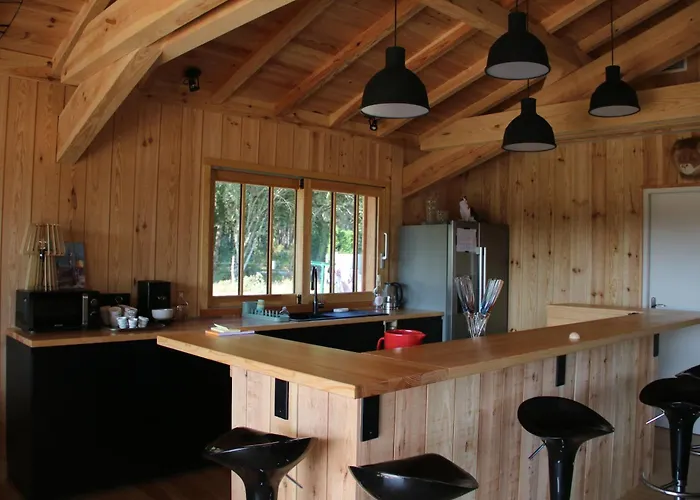 Semesterbostad Maison Bois Lesbats *